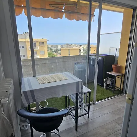 Beau Avec Parking 아파트